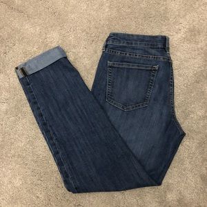 EUC - GAP Sexy Boyfriend Fit Jeans Size 4 or 27